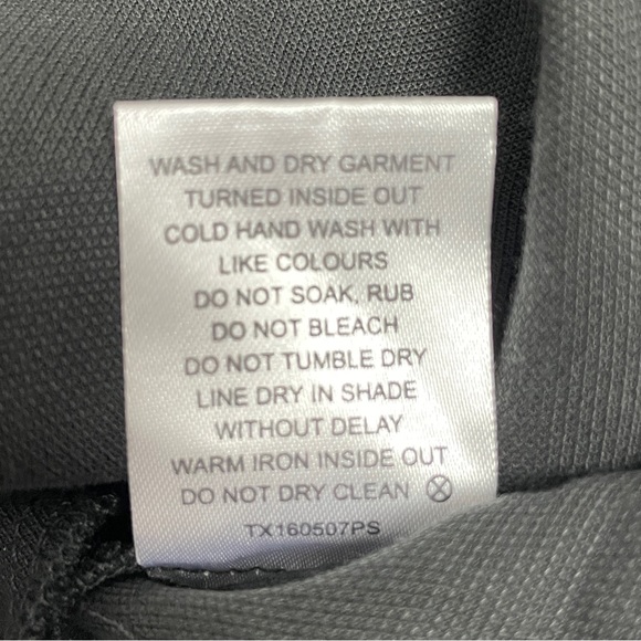 The Fifth Romper - Picture 7 of 7